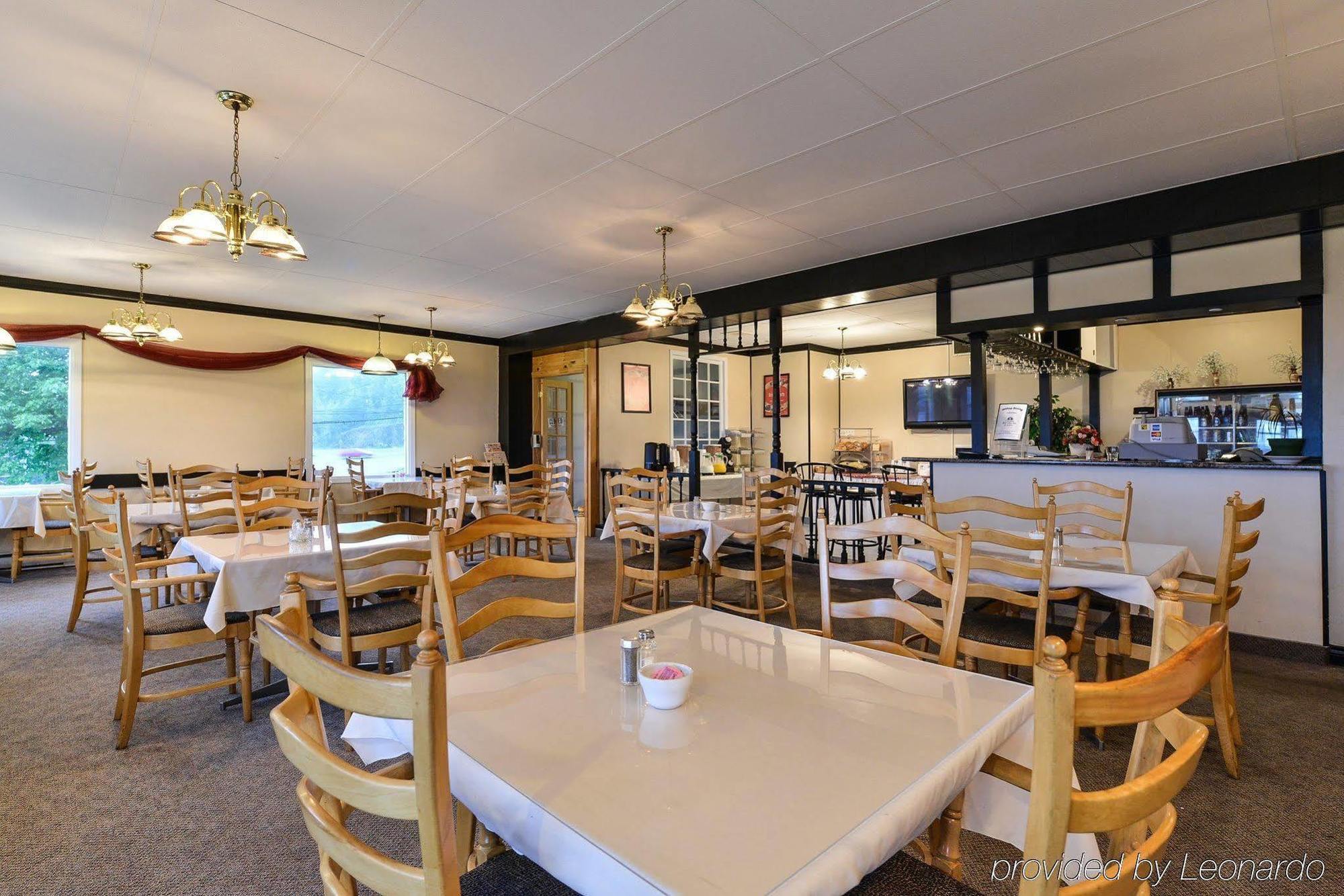 Rodeway Inn Woodstock Exterior photo